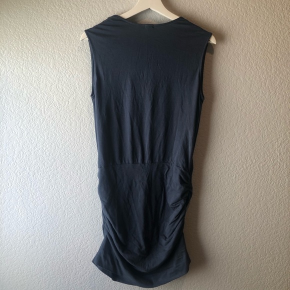 Monrow Tucked Shoulder Shirred Dress in Blue Steel sz M - Picture 10 of 11